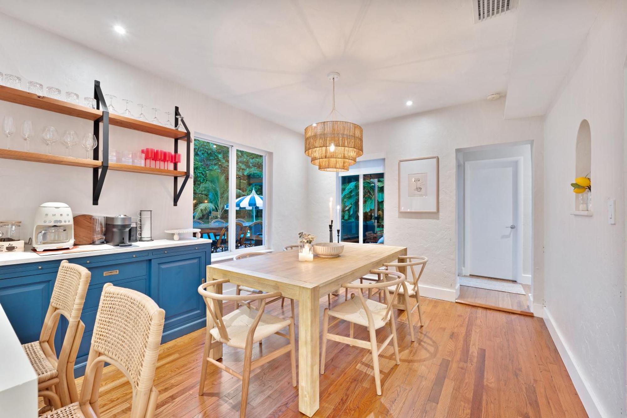 Stunning Historic With Jacuzzi Heated Pool And Style Backyard