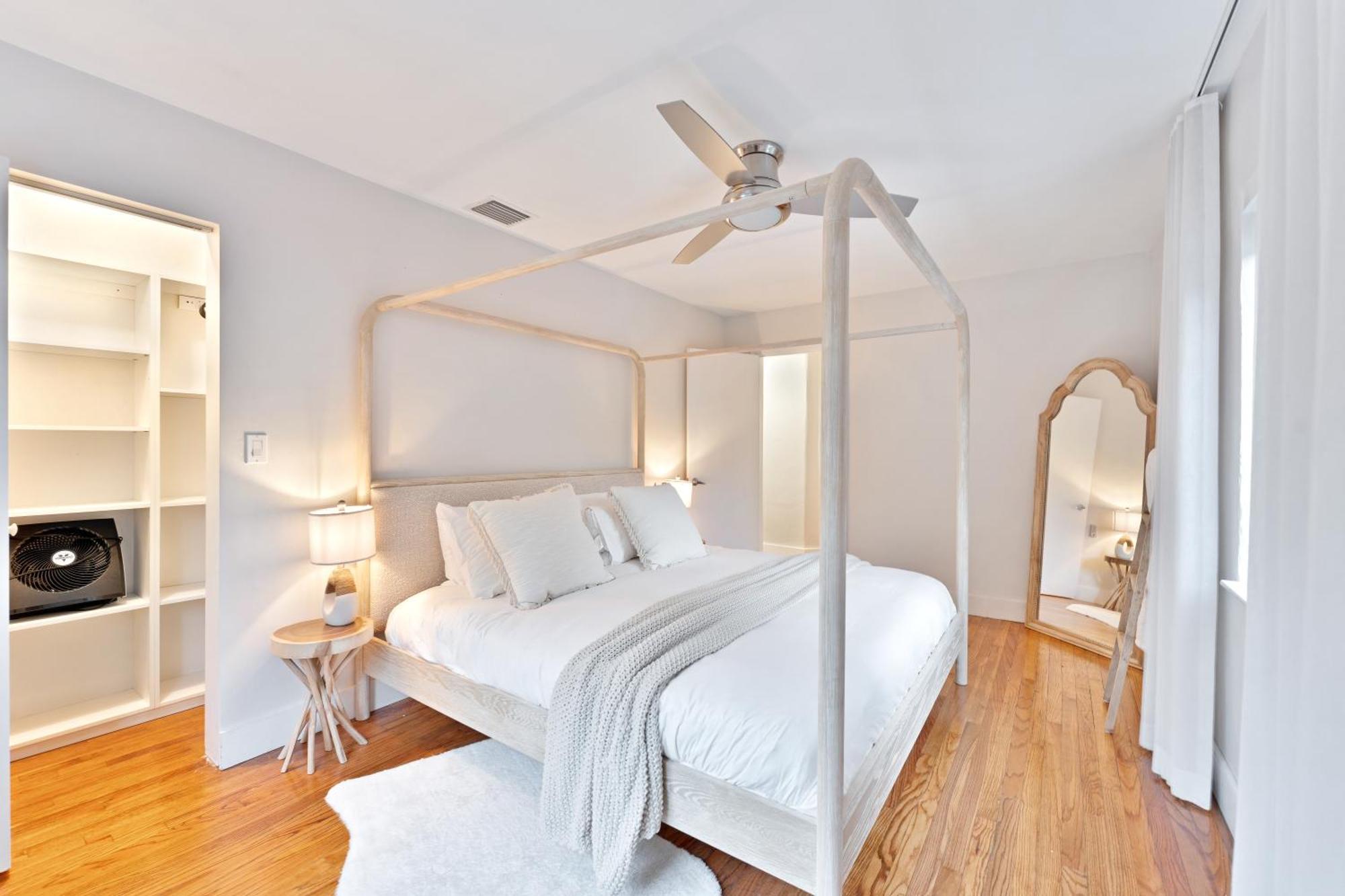Stunning Historic With Jacuzzi Heated Pool And Style Backyard