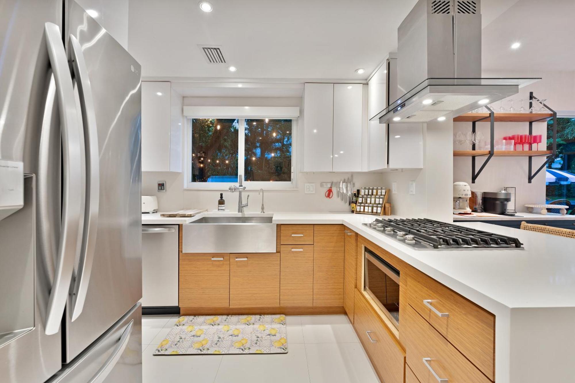 Stunning Historic With Jacuzzi Heated Pool And Style Backyard